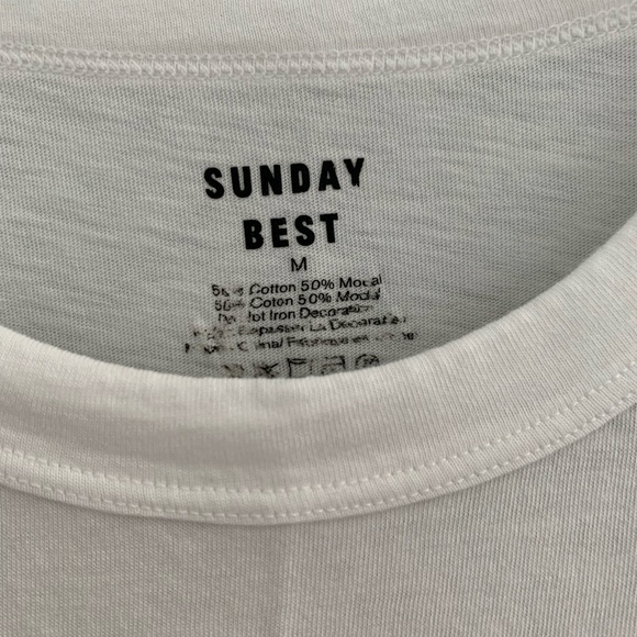 White T-shirt- brand new - Picture 5 of 5